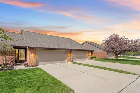 16125 Meadows, Macomb, MI 48044 photo 45