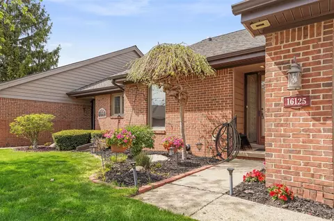 16125 Meadows, Macomb, MI 48044 photo 46