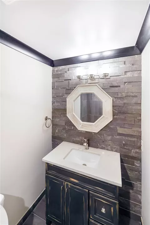 16125 Meadows, Macomb, MI 48044 photo 24