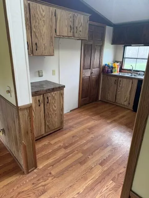 6201 N Lakeshore, Deckerville, MI 48427 photo 3