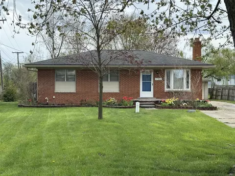 47931 Pheasant, Chesterfield, MI 48047