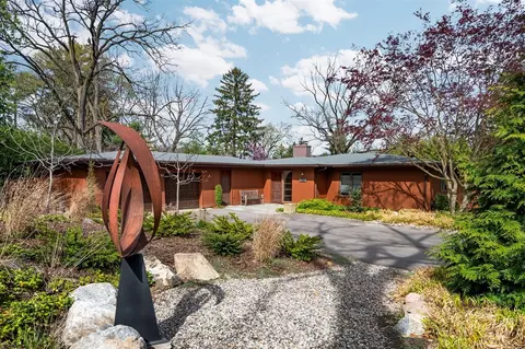 515 Orchard Hls, Ann Arbor, MI 48104