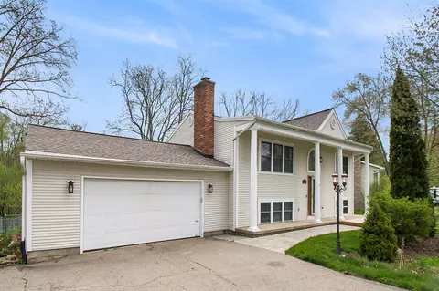 4741 Pin Oak, Jackson, MI 49201