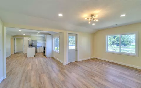 Living - 8353 Cady, Jackson, MI 49201 photo 1 of 1