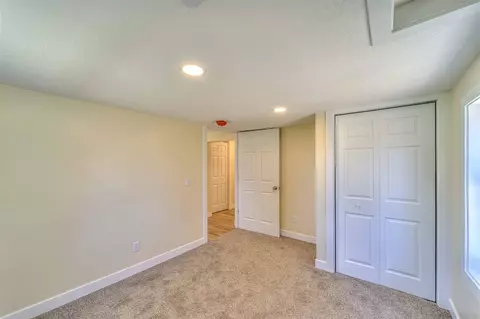 Bedroom - 8353 Cady, Jackson, MI 49201 photo 6 of 6
