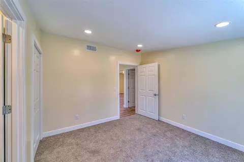 Bedroom - 8353 Cady, Jackson, MI 49201 photo 4 of 6