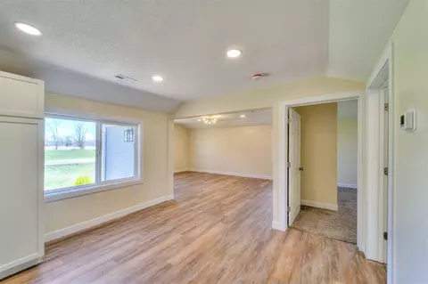 Entry Way - 8353 Cady, Jackson, MI 49201 photo 1 of 2