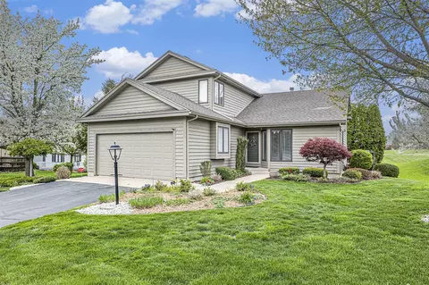 7300 Bridge Town, Caledonia, MI 49316