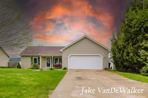 1114 Winter Cherry, Vicksburg, MI 49097