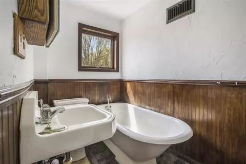 427 W Chart, Plainwell, MI 49080 photo 12