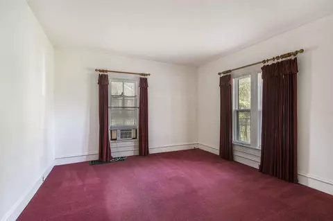 427 W Chart, Plainwell, MI 49080 photo 4