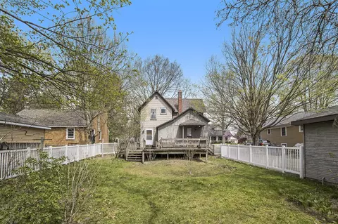 427 W Chart, Plainwell, MI 49080 photo 17