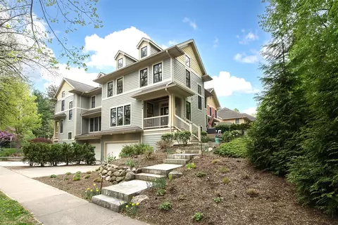 1614 Cambridge, Ann Arbor, MI 48104