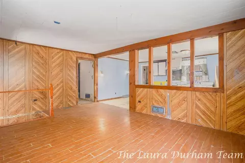 Living - 1092 54th St, Fennville, MI 49408 photo 1 of 1