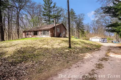 Exterior - 1092 54th St, Fennville, MI 49408 photo 5 of 5