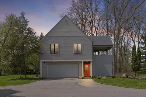 349 Lakeside, Grand Rapids, MI 49506