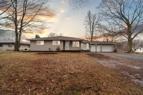 16529 Division, Marshall, MI 49068