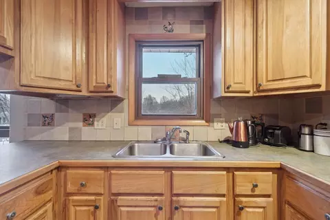 16529 Division, Marshall, MI 49068 photo 10