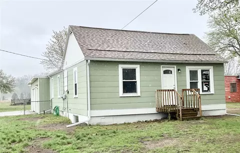 800 S Wolf Lk, Muskegon, MI 49442