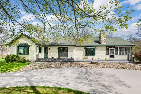 19117 Beaver Dm, Galien, MI 49113