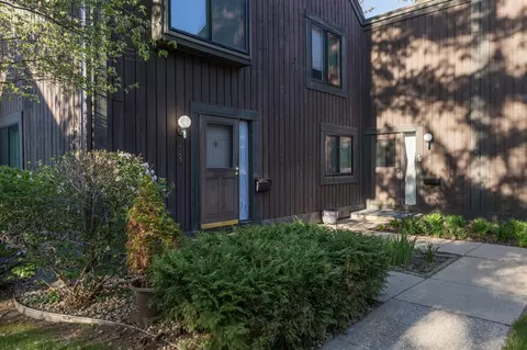 105 Inverness Apt #(79), Kalamazoo, MI 49006