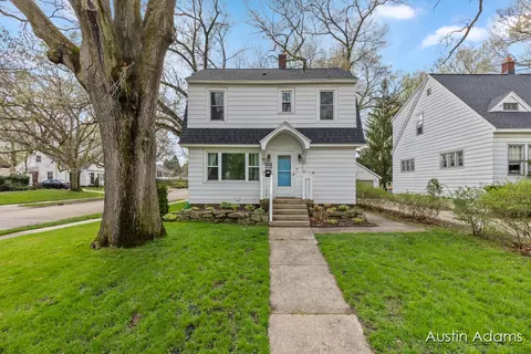 853 Spring, Grand Rapids, MI 49503