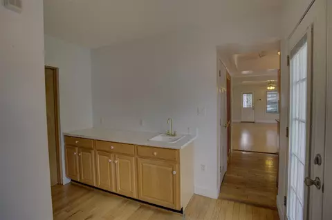 Entry Way - 204 E Golf, Jackson, MI 49203 photo 1 of 3
