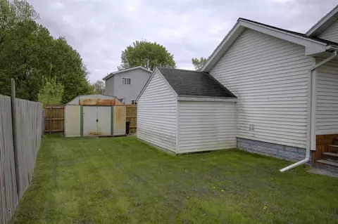 Exterior - 204 E Golf, Jackson, MI 49203 photo 9 of 9