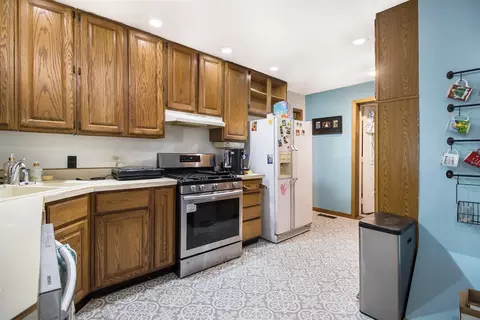 Kitchen - 330 6th, Three Rivers, MI 49093 photo 1 of 1