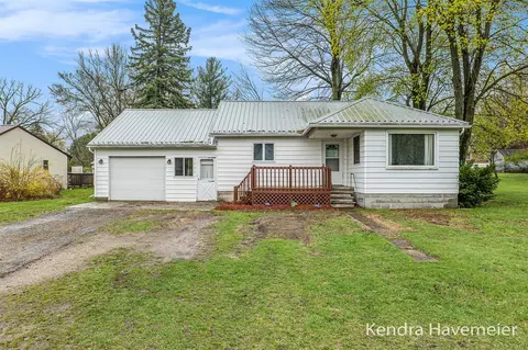 218 E Forrest, Edmore, MI 48829