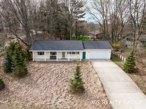 17784 Mohawk, Spring Lake, MI 49456