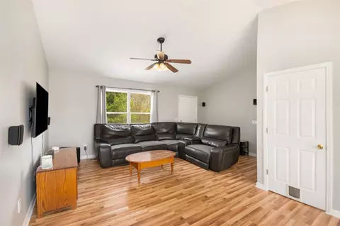 15514 Van Syckle, Gregory, MI 48137 photo 7