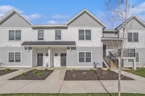 2102 Sherwood, Holland, MI 49423
