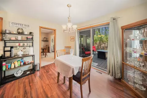Dining - 1852 Wedgefield, Jackson, MI 49201 photo 3 of 3