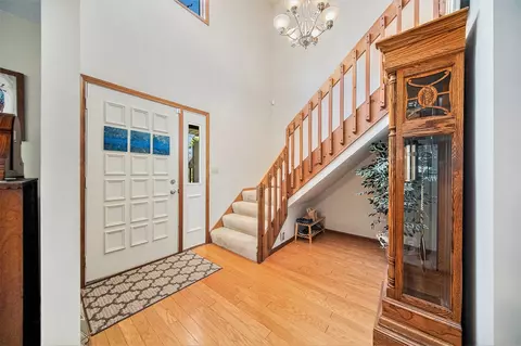 Entry Way - 1852 Wedgefield, Jackson, MI 49201 photo 1 of 1