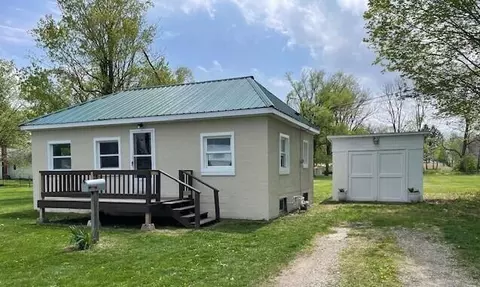 78 Taylor, Quincy, MI 49082