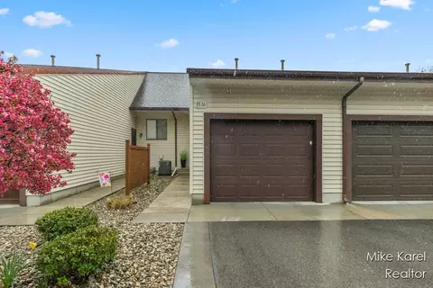 3516 Golfside, Hudsonville, MI 49426