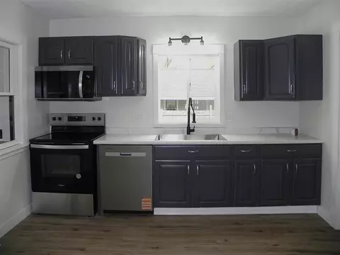 Kitchen - 437 E Michigan, Three Rivers, MI 49093 photo 4 of 5