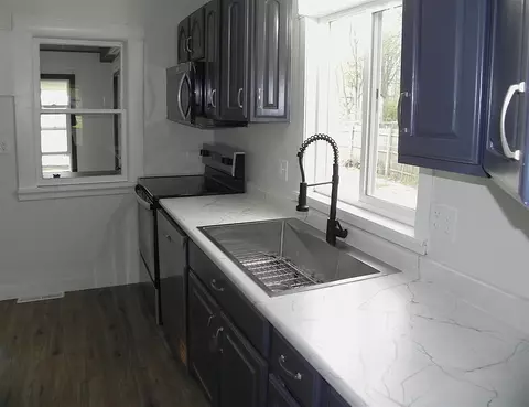 Kitchen - 437 E Michigan, Three Rivers, MI 49093 photo 2 of 5