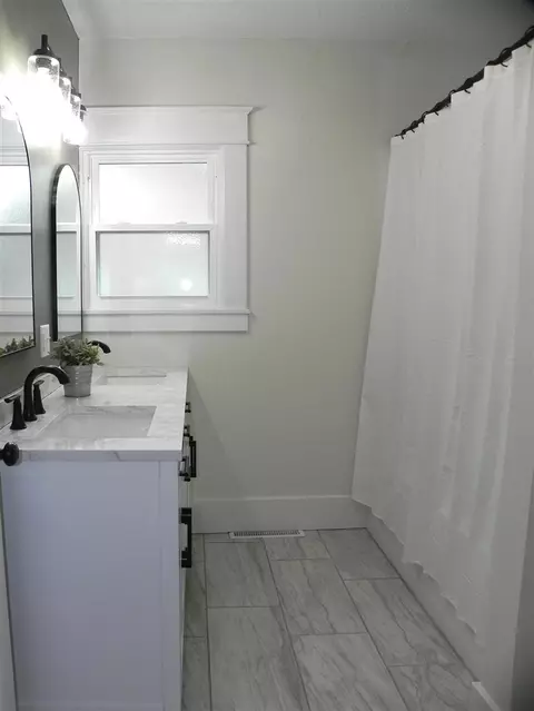 Bath - 437 E Michigan, Three Rivers, MI 49093 photo 3 of 7