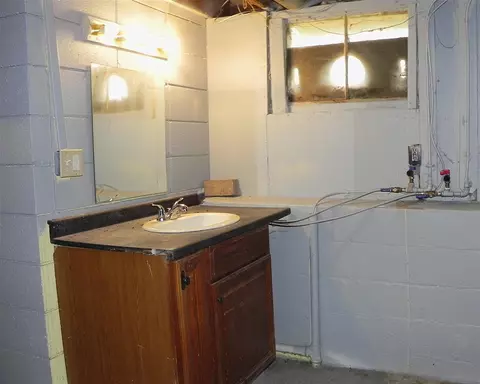 Bath - 437 E Michigan, Three Rivers, MI 49093 photo 7 of 7