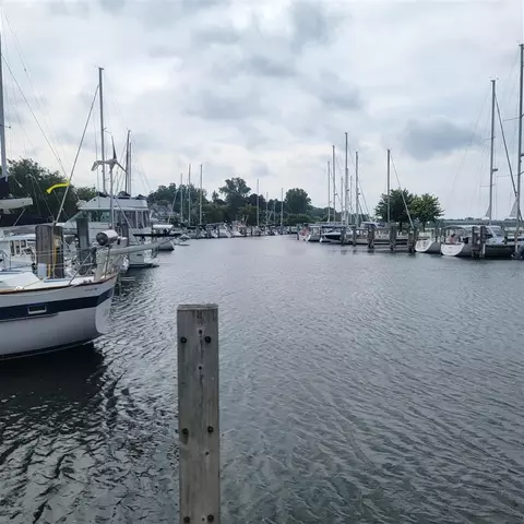 1200 Lakeshore #58, Muskegon, MI 49441