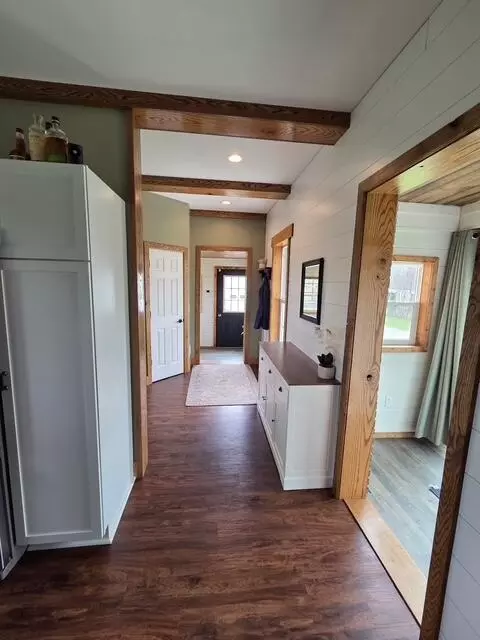 6428 E S, Scotts, MI 49088 photo 4