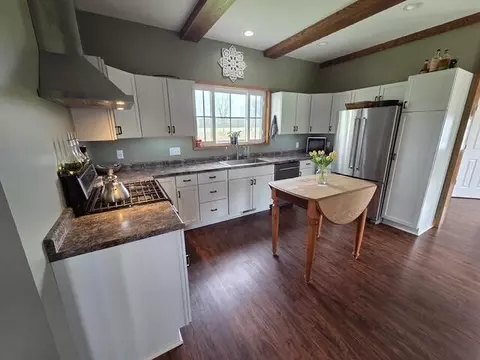 6428 E S, Scotts, MI 49088 photo 2