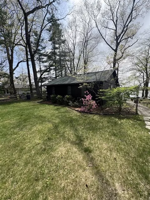 59672 Summit, Three Rivers, MI 49093