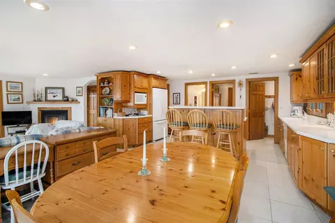 Dining - 59672 Summit, Three Rivers, MI 49093 photo 1 of 1