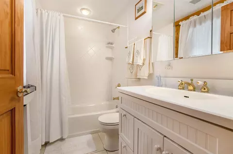 Bath - 59672 Summit, Three Rivers, MI 49093 photo 1 of 2