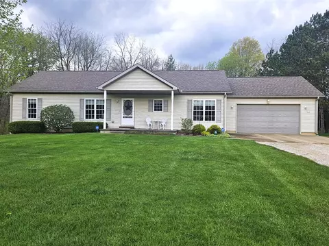 9290 Reynolds, Bellevue, MI 49021