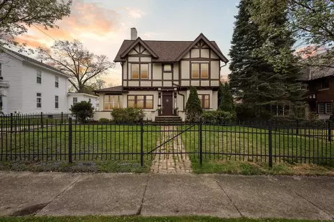 707 W Washington, Jackson, MI 49201