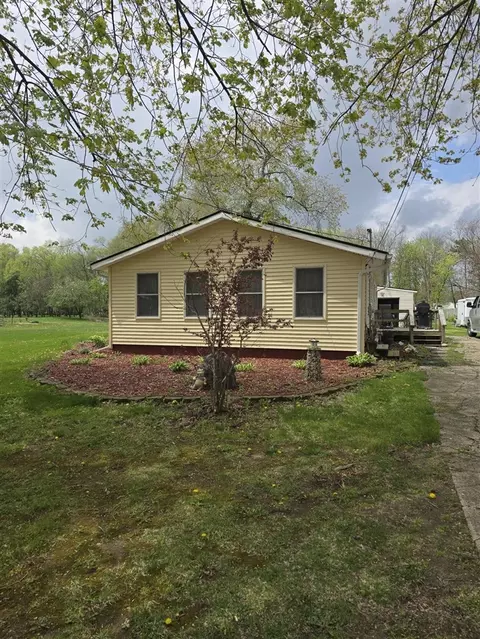 69834 Sunnyfield, Sturgis, MI 49091